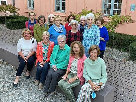 Ehrenamtliche Mitarbeitende des aktivierenden Hausbesuch des DRK Ortsverein Rastatt.